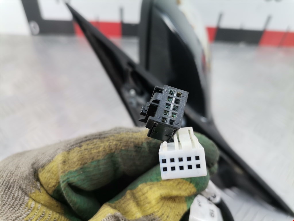 Зеркало левое MERCEDES-BENZ C-Class C-klasse W204 2007-2015