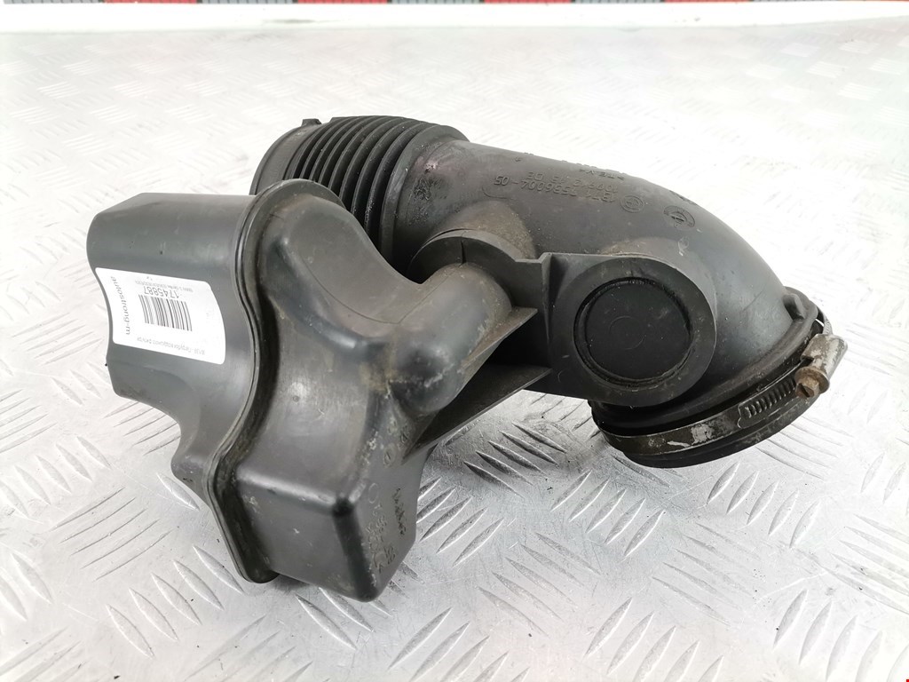 Патрубок воздушного фильтра BMW 3er E90/E91 2005-2012