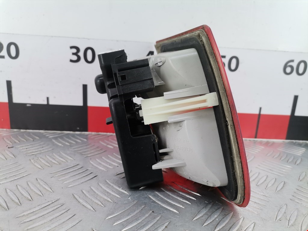 Фонарь задний внутренний правый BMW 3er E46 1998-2006