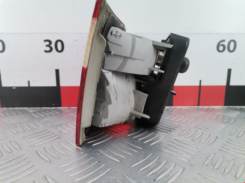 Фонарь задний внутренний правый BMW 3er E46 1998-2006