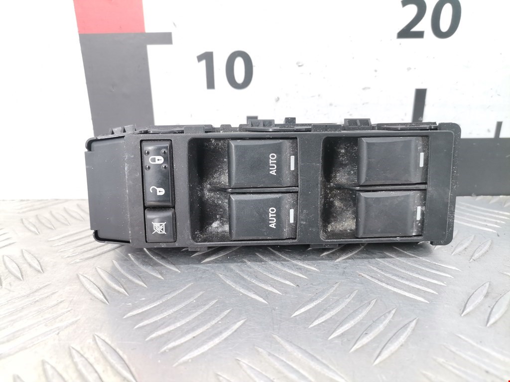 Блок управления стеклоподъемниками CHRYSLER Sebring III JS 2006-2010