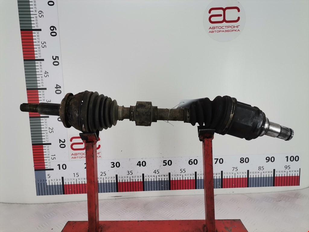 Полуось передняя левая (приводной вал шрус) Toyota Rav4 3 (2005-2014)