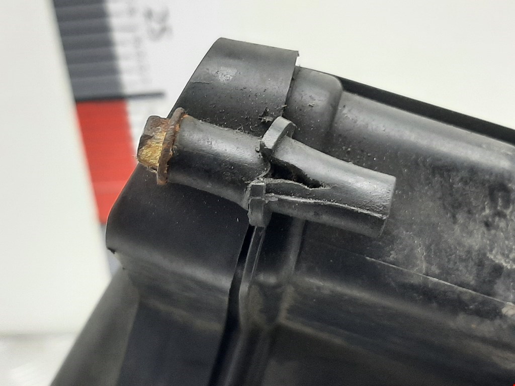 Корпус воздушного фильтра FORD Kuga 2008-2012