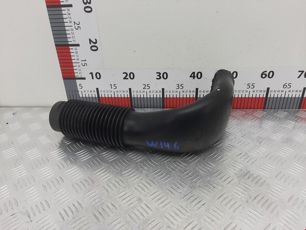 Патрубок воздушного фильтра MERCEDES-BENZ C-Class C-klasse W204 2007-2015