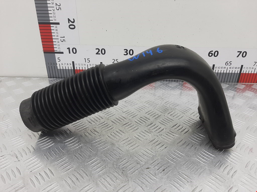 Патрубок воздушного фильтра MERCEDES-BENZ C-Class C-klasse W204 2007-2015
