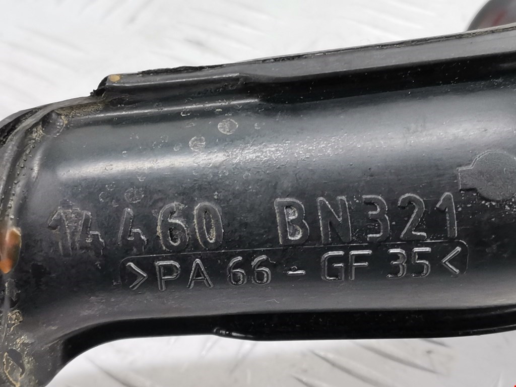 Патрубок интеркулера NISSAN Almera Tino 2000-2006