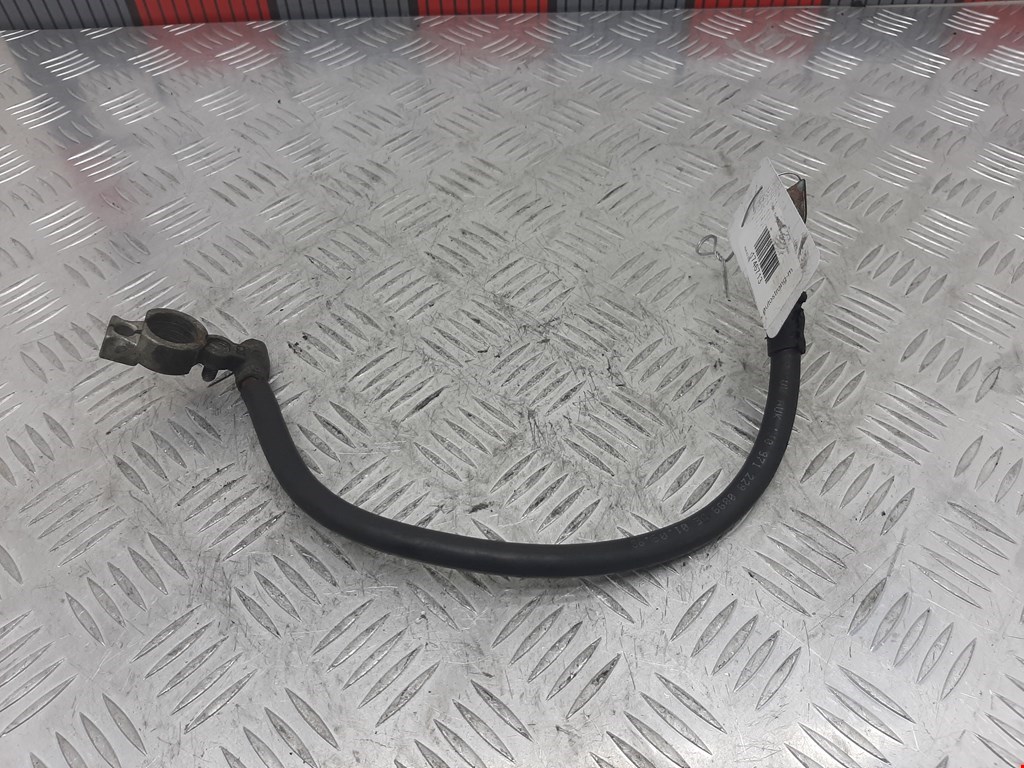 Клемма аккумулятора (плюс) + AUDI A3 8L 1996-2003