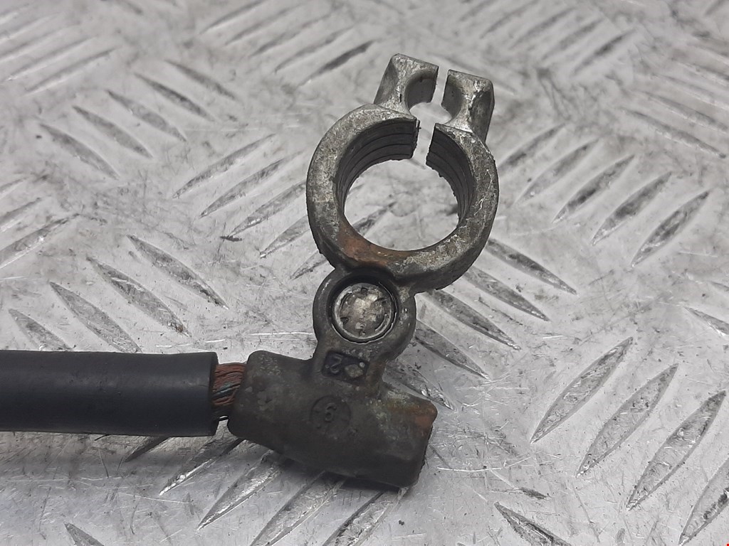 Клемма аккумулятора (плюс) + AUDI A3 8L 1996-2003