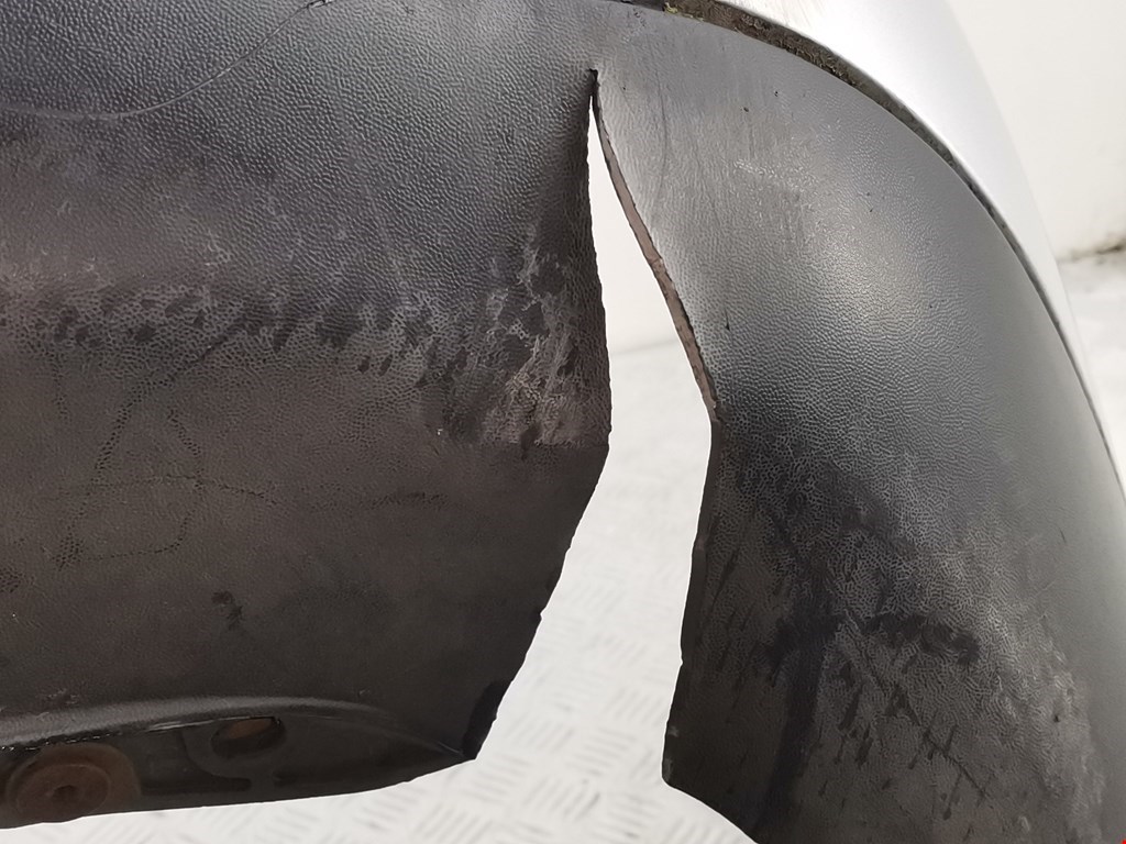 Бампер задний VOLKSWAGEN Golf IV 1997-2003