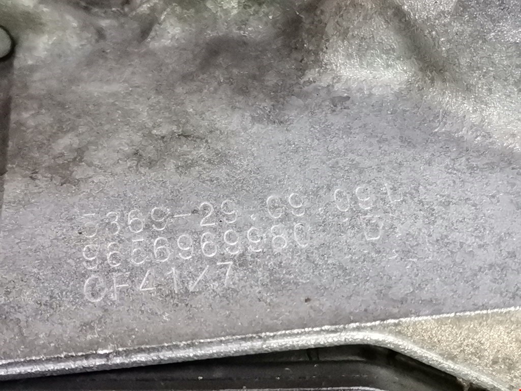 Корпус масляного фильтра CITROEN C3 Picasso 2009-2017