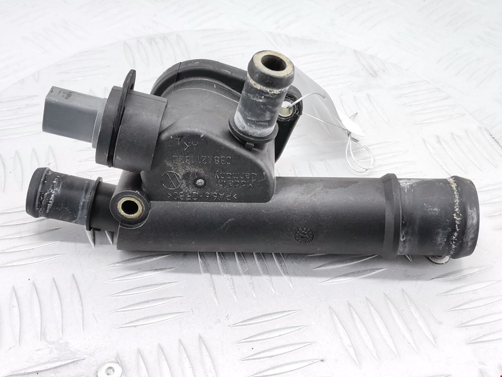 Тройник системы охлаждения VOLKSWAGEN Touran 2003-2010