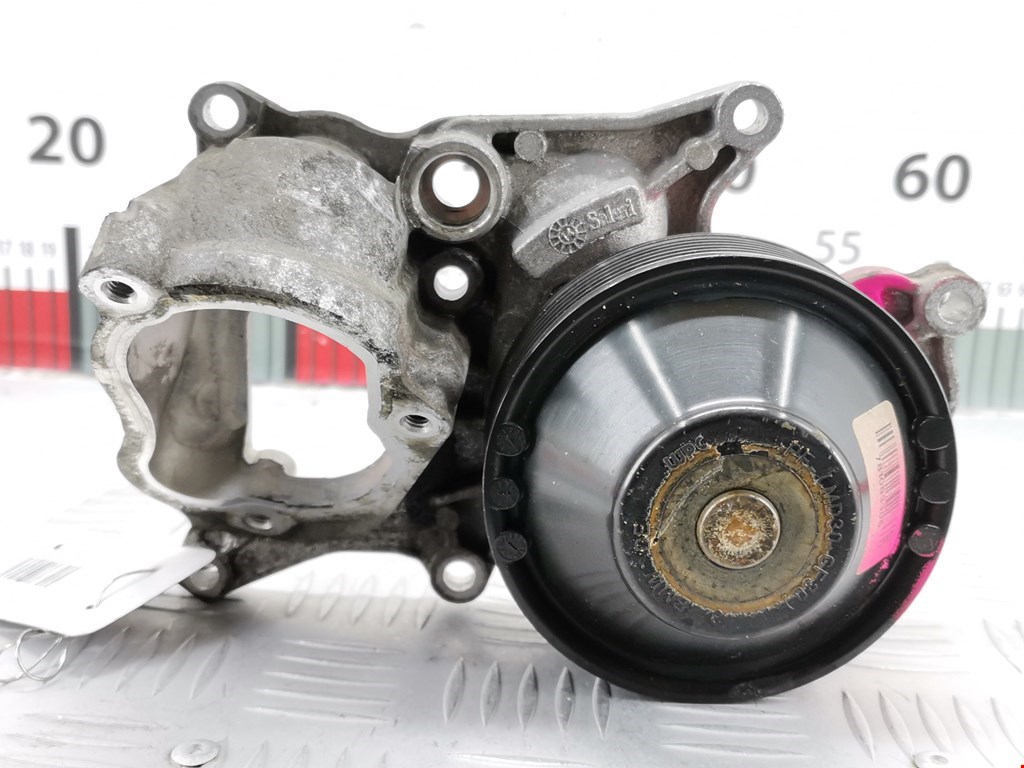 Насос водяной (помпа) BMW 5-Series (F07/F10/F11/F18) (2009-2017)