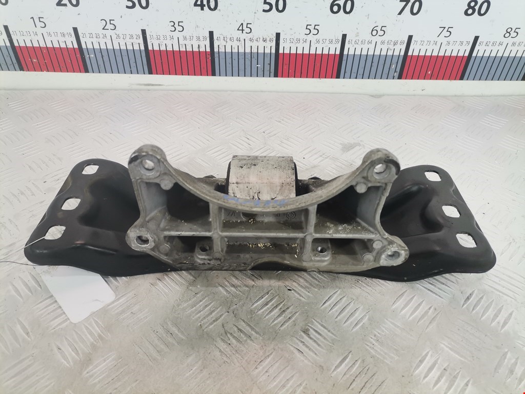 Подушка (опора) крепления КПП Mercedes CLS-Class (W219) (2004-2010)