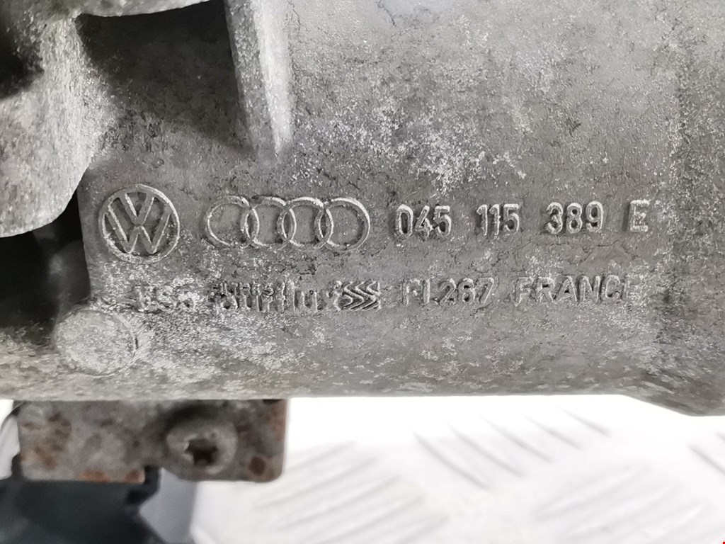 Корпус масляного фильтра VOLKSWAGEN Touran 2003-2010