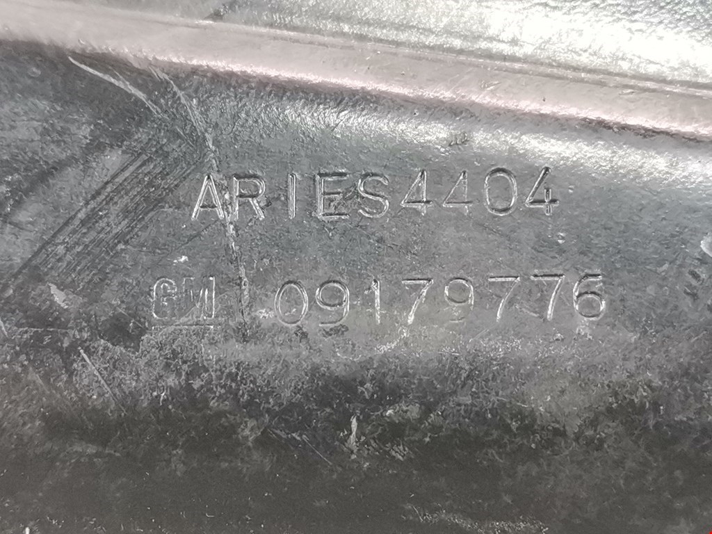 Ролик двери сдвижной (левый/правый средний верхний/нижний) OPEL Combo C 2001-2011