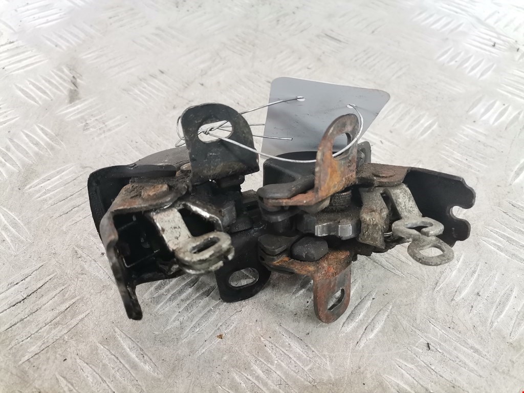 Замок двери распашной левой Opel Combo C (2001-2011)