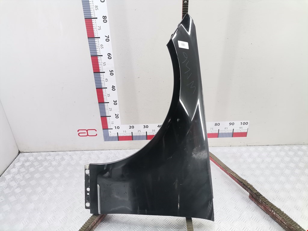 Крыло переднее левое MERCEDES-BENZ C-Class C-klasse W204 2007-2015