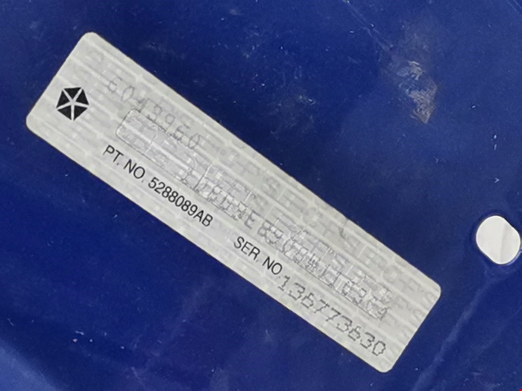 Крыло переднее левое DODGE Nitro 2006-2011