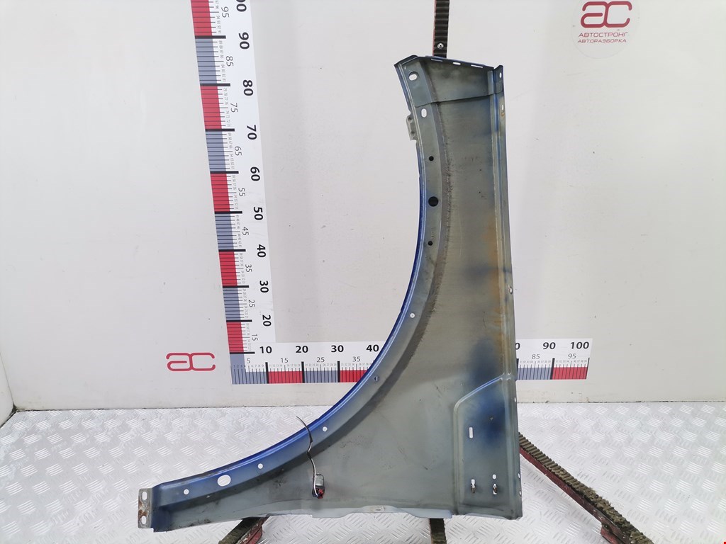 Крыло переднее правое DODGE Nitro 2006-2011