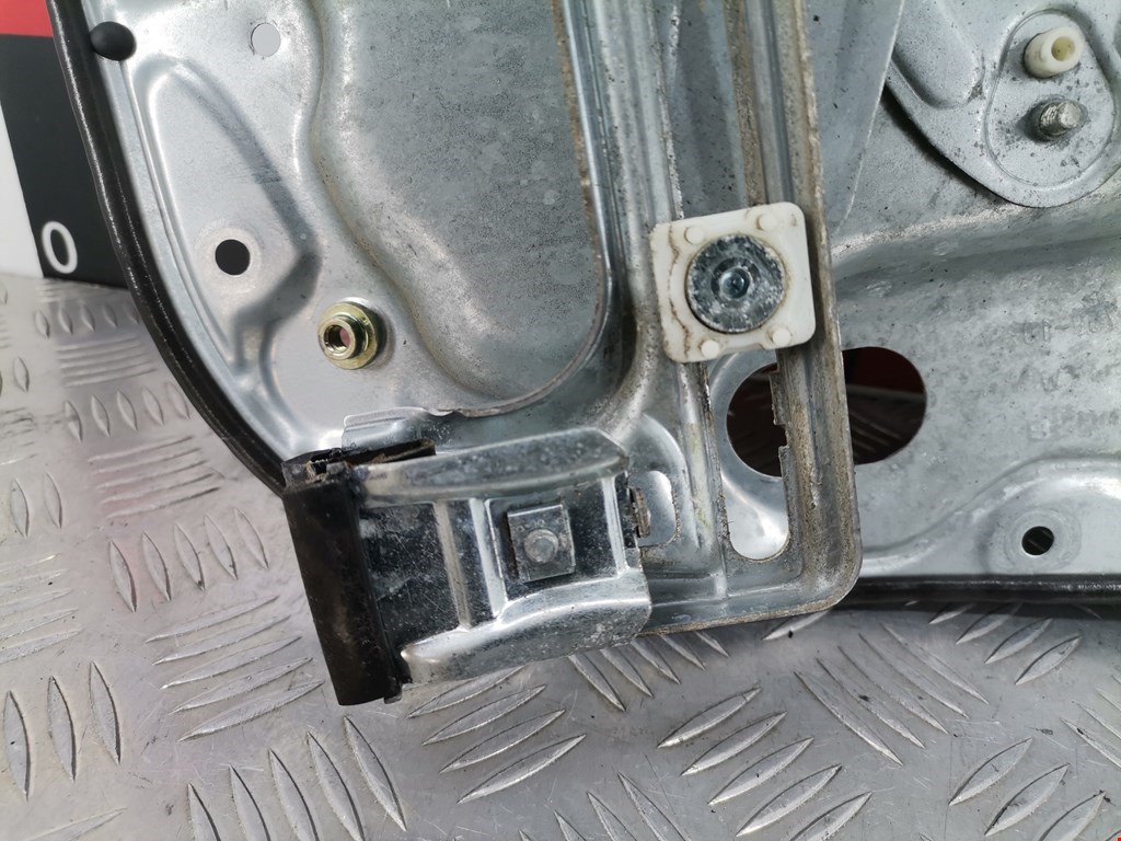 Стеклоподъемник задний левый FORD C-MAX 2003-2010