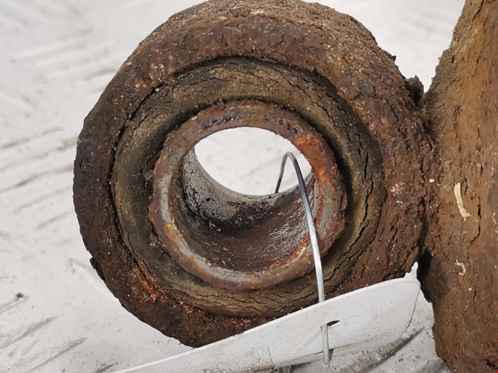 Амортизатор задний левый FORD Ranger 2006-2012