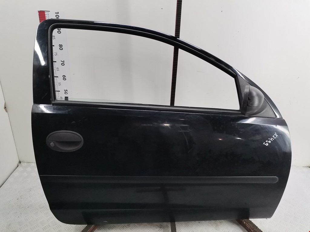 Дверь передняя правая OPEL Corsa C 2000-2006