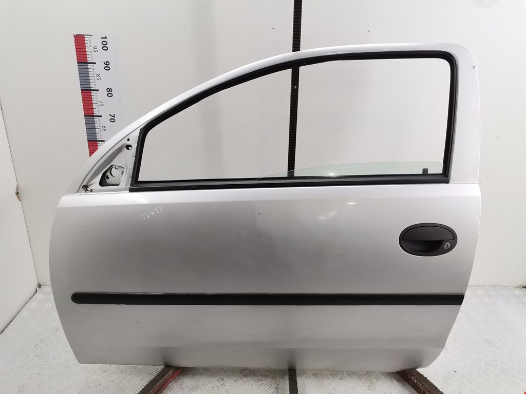 Дверь передняя левая OPEL Corsa C 2000-2006