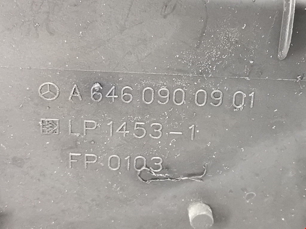 Корпус воздушного фильтра MERCEDES-BENZ CLC-Class CL203 2008-2011