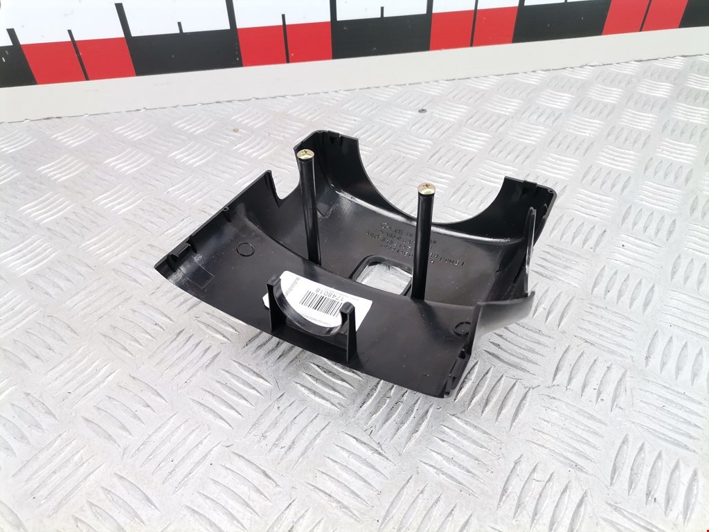 Кожух рулевой колонки SUBARU Outback 1999-2003