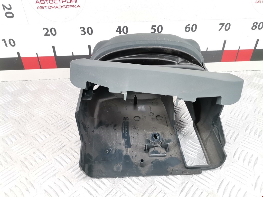 Кожух рулевой колонки FORD Fiesta 2008-2012