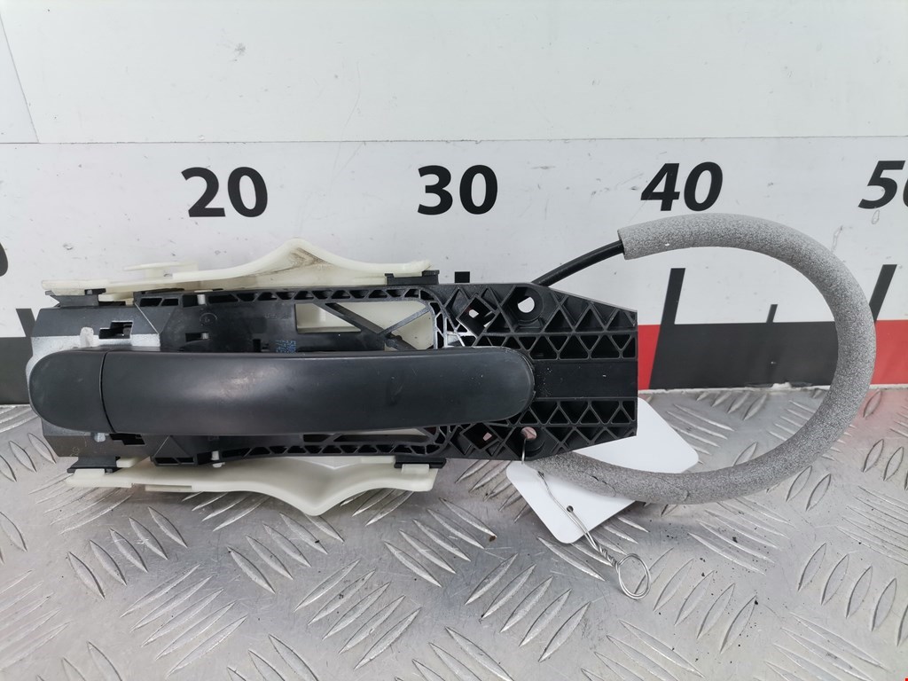 Ручка двери передней наружная левая SKODA Rapid 2012-2020