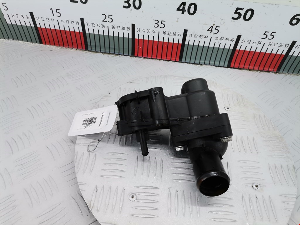 Корпус термостата FORD Focus II 2005-2011