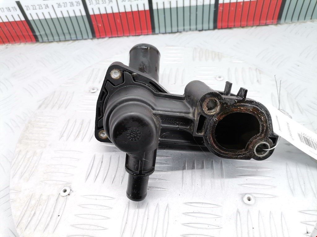 Корпус термостата FORD Focus II 2005-2011