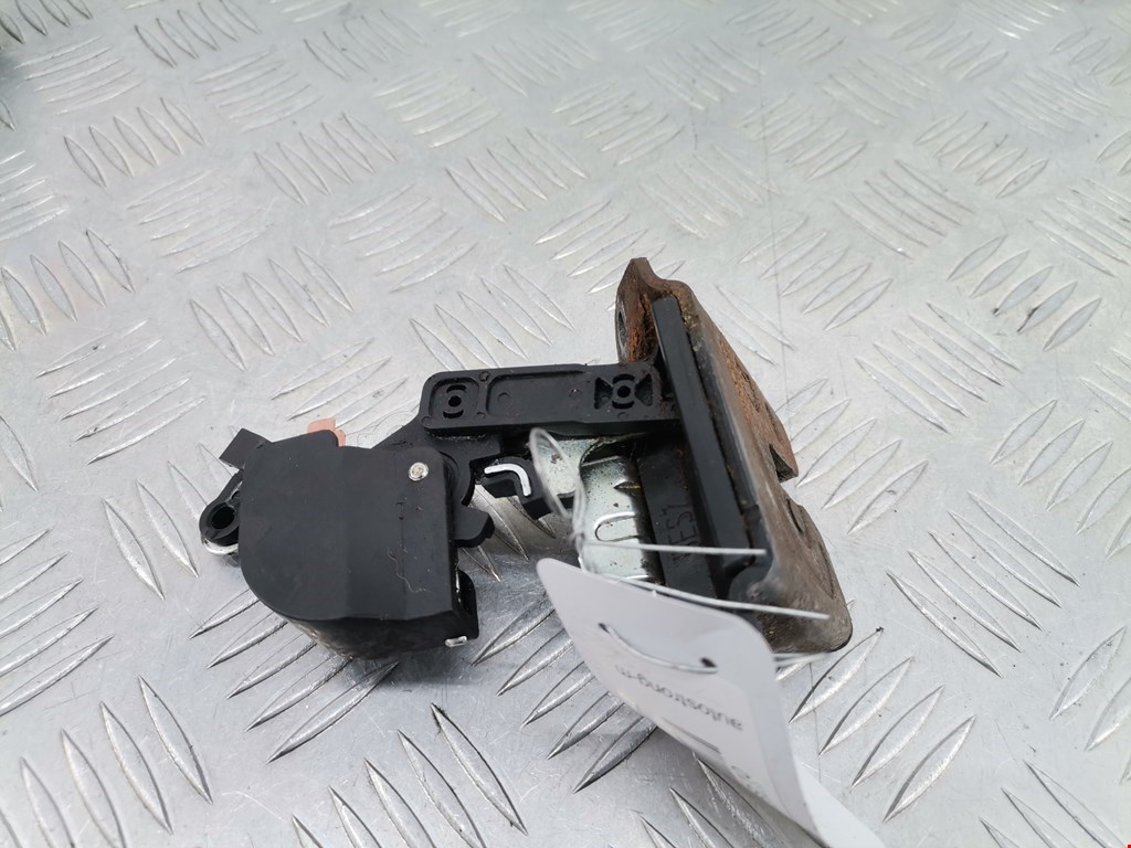 Замок крышки багажника Hyundai Santa Fe 2 (CM) (2005-2012)