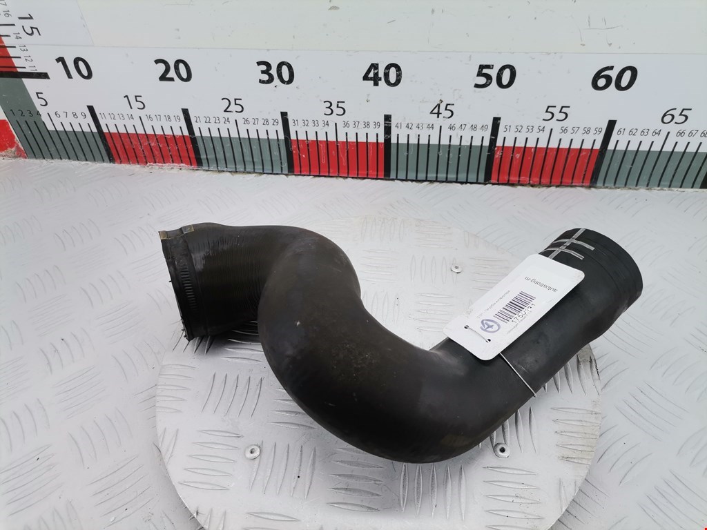 Патрубок интеркулера VOLKSWAGEN Passat B5 1997-2005