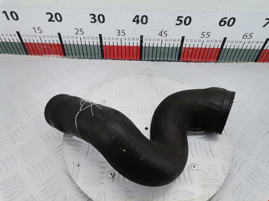 Патрубок интеркулера VOLKSWAGEN Passat B5 1997-2005