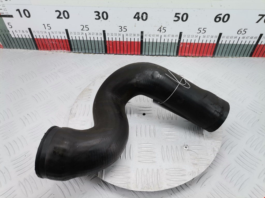 Патрубок интеркулера VOLKSWAGEN Passat B5 1997-2005