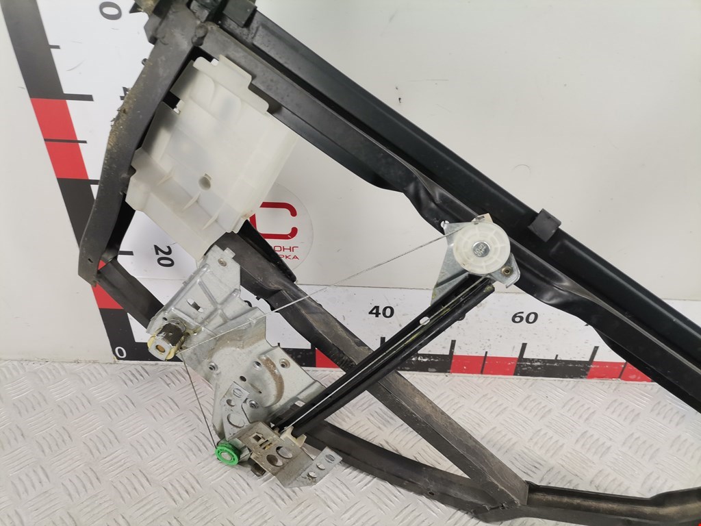 Стеклоподъемник задний левый AUDI A4 B5 1995-2001