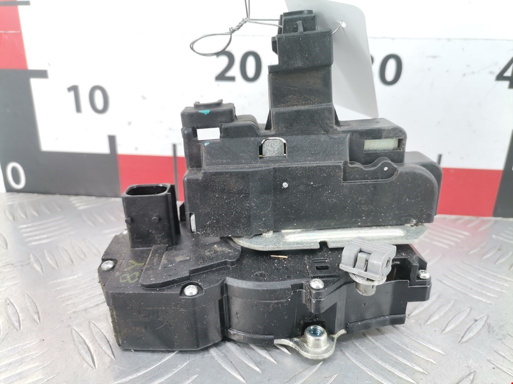 Замок двери задней правой CHEVROLET Captiva 2006-2010