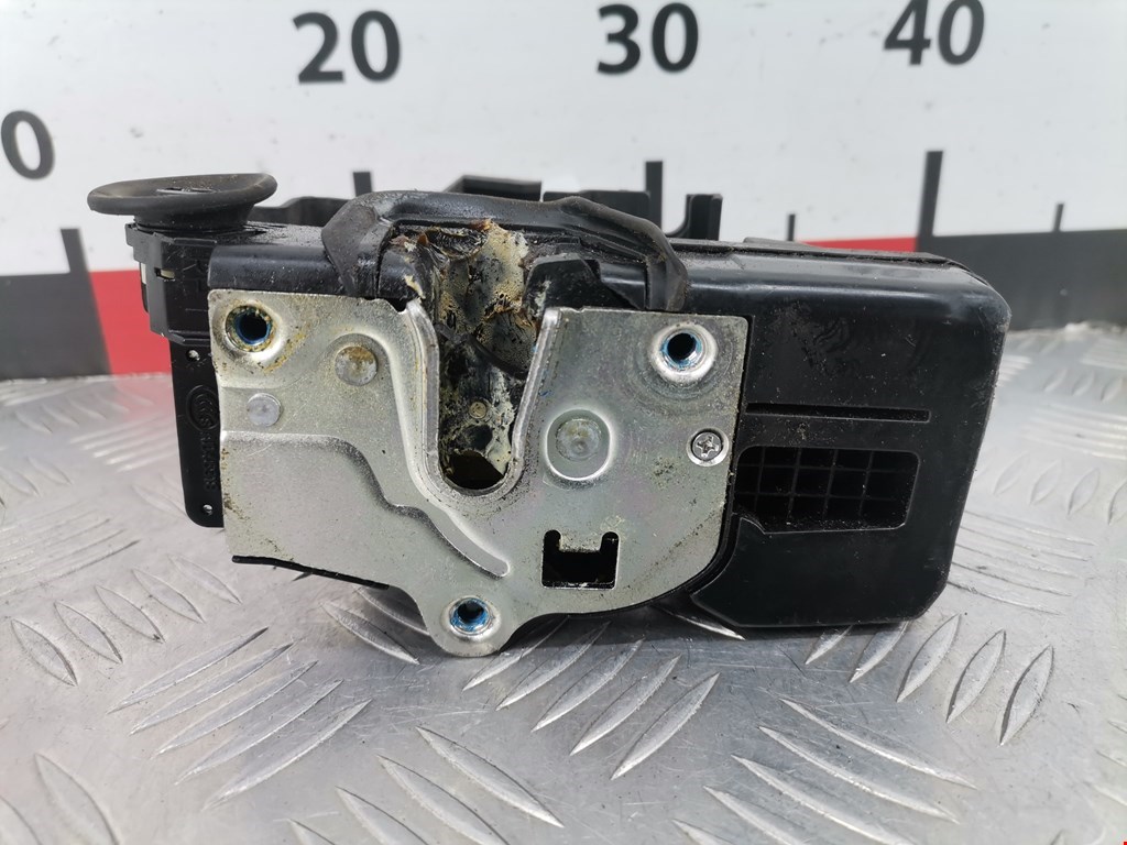 Замок двери задней правой CHEVROLET Captiva 2006-2010