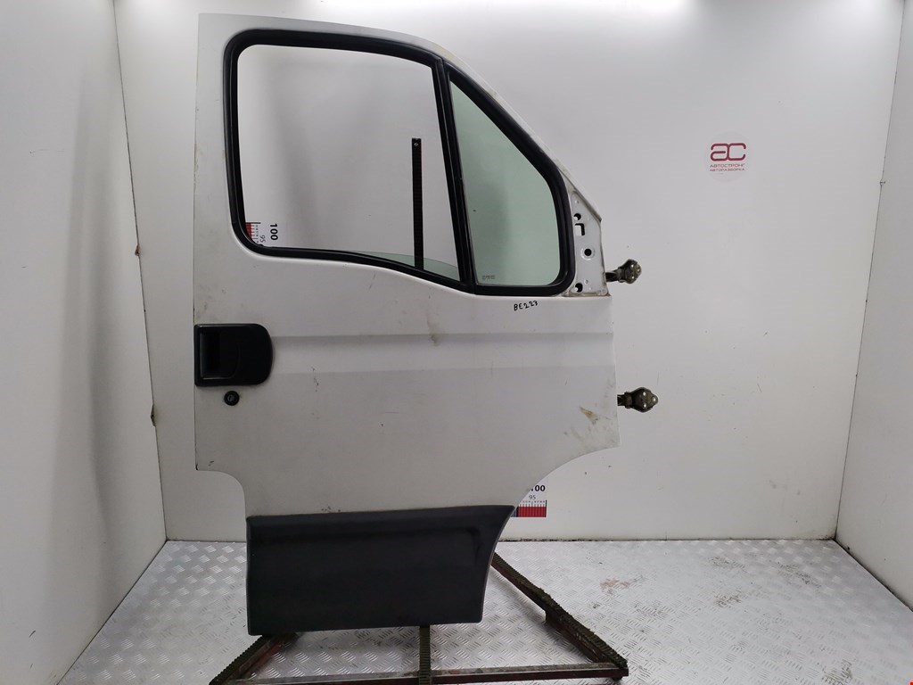 Накладка (молдинг) двери передней правой Iveco Daily 3 (1999-2006)