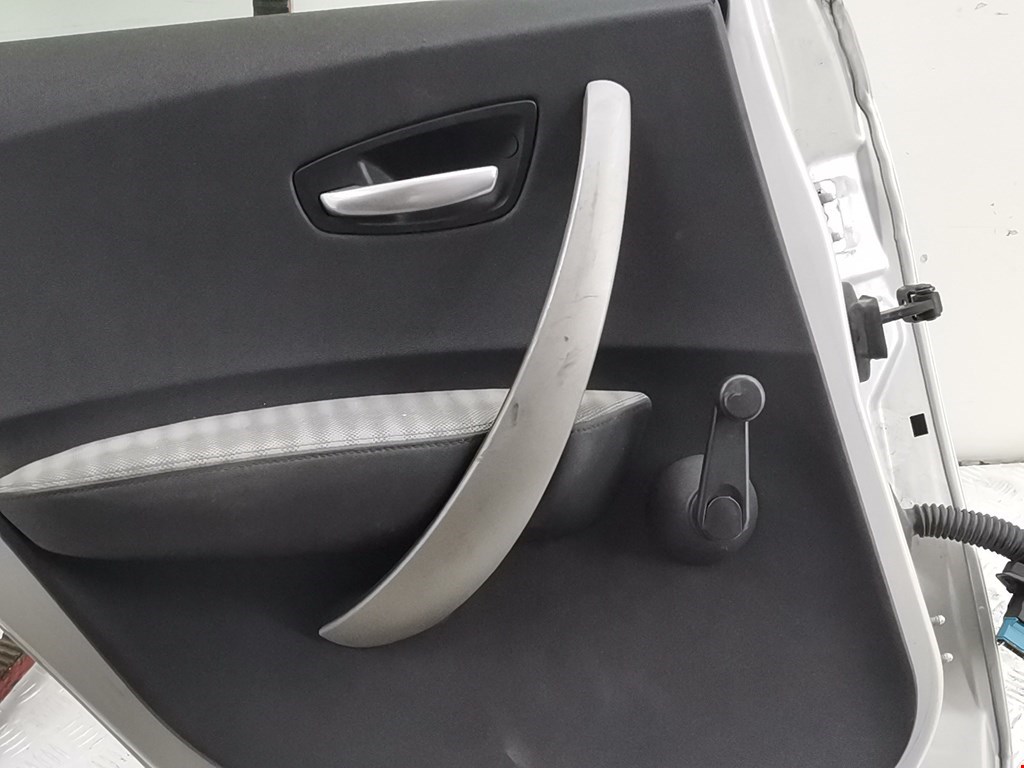 Дверь задняя левая BMW 1er E81\E87 2004-2011