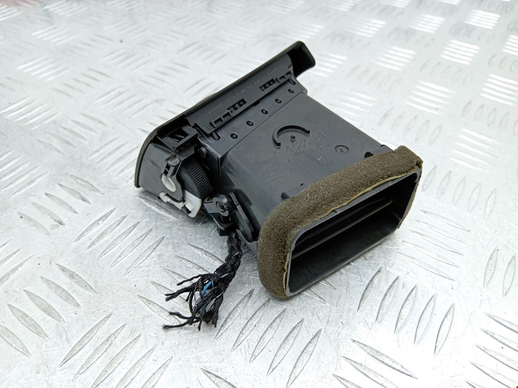 Дефлектор воздушный AUDI A4 B6 2001-2005