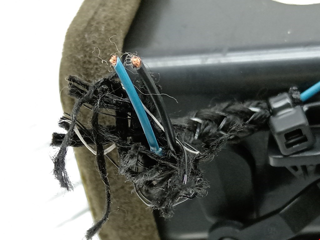 Дефлектор воздушный AUDI A4 B6 2001-2005