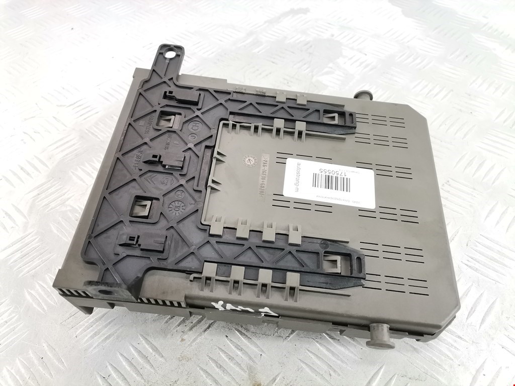 Датчик уровня в бачок омывателя CITROEN C5 I 2001-2008