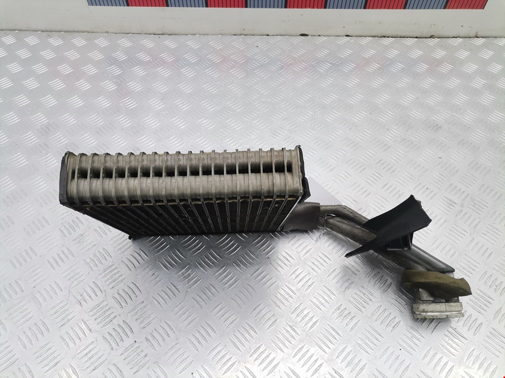 Испаритель кондиционера AUDI A6 C5 1997-2004