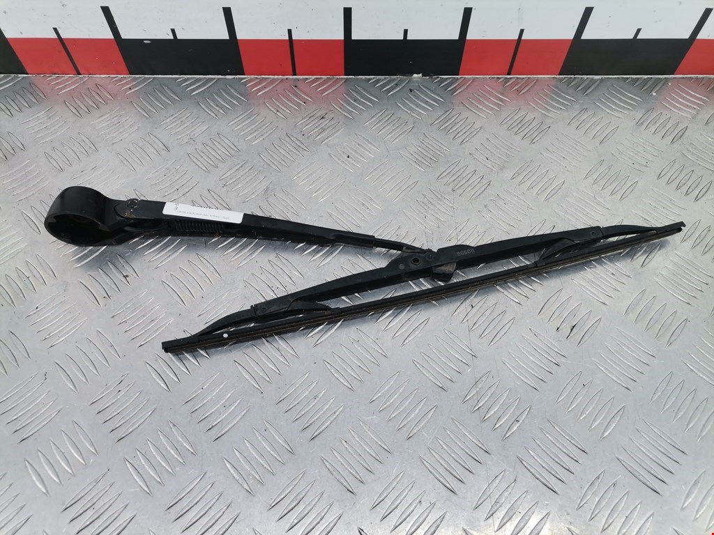 Поводок дворника задний (заднего) AUDI A4 B5 1995-2001