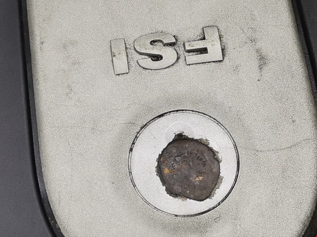 Корпус воздушного фильтра VOLKSWAGEN Touran 2003-2010