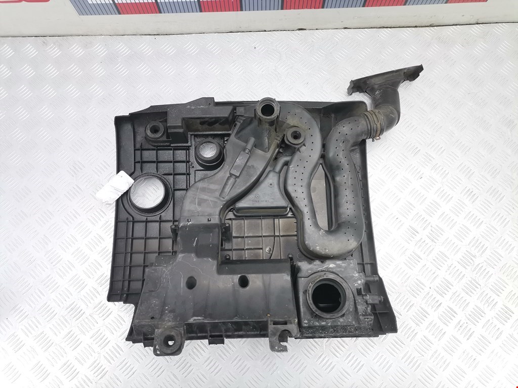 Корпус воздушного фильтра VOLKSWAGEN Touran 2003-2010