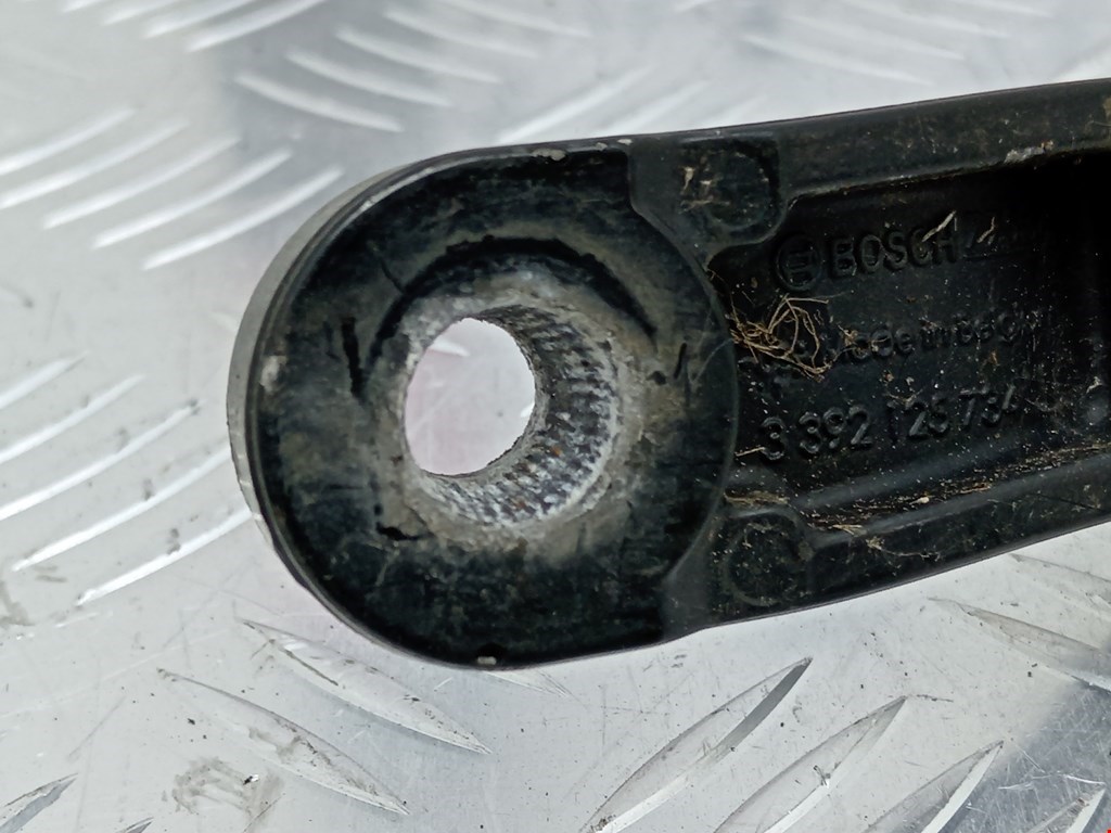 Поводок дворников передний левый/ правый PEUGEOT Partner 2008-2018